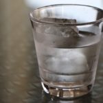 水素水が歯周病予防に効果的！？